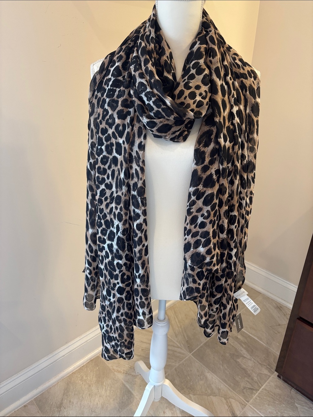 Chico's NWT Leopard Print Wrap Scarf - Black & Brown